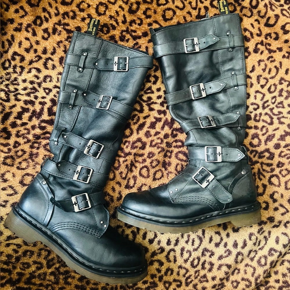 🖤 RARE! Vintage Dr. Martens Phina Tall Strap Boots